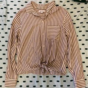 tie-front striped shirt!!